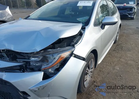 2022 Toyota Corolla Le z USA, uszkodzony, nr VIN JTDEPMAE7N3029326